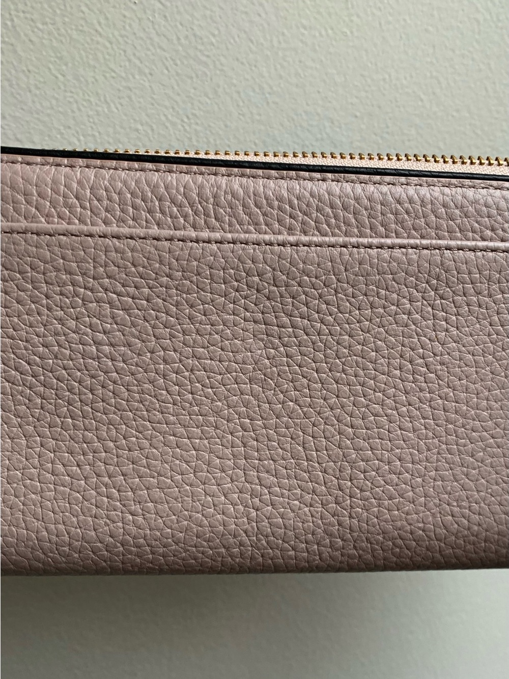 kate spade Pebbled Leather Wallet in Taupe Gold Hardware black tassel - Picture 4 of 12